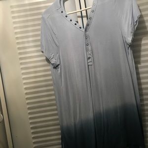 American Eagle open back shirt